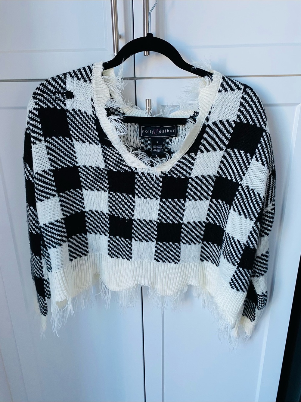 Polly & Esther womens small black white checkered distressed cropped sweater